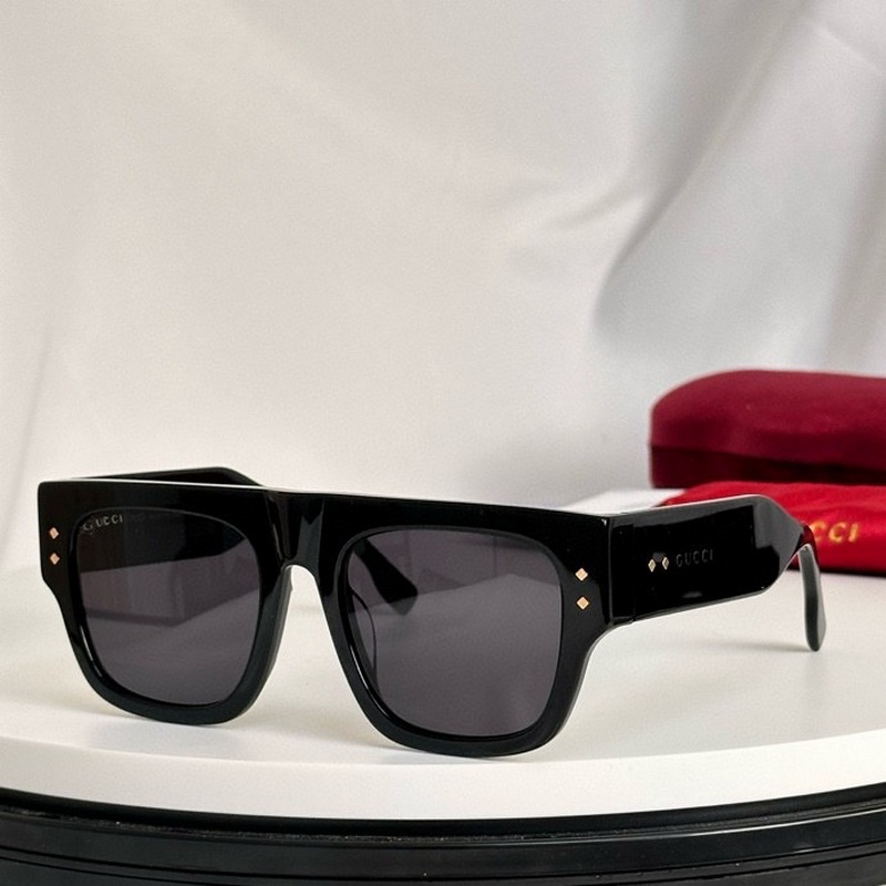 Gucci Sunglasses 251